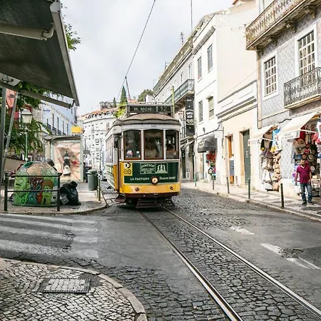 Plum Guide - Birchwood Heights شقة Lisboa